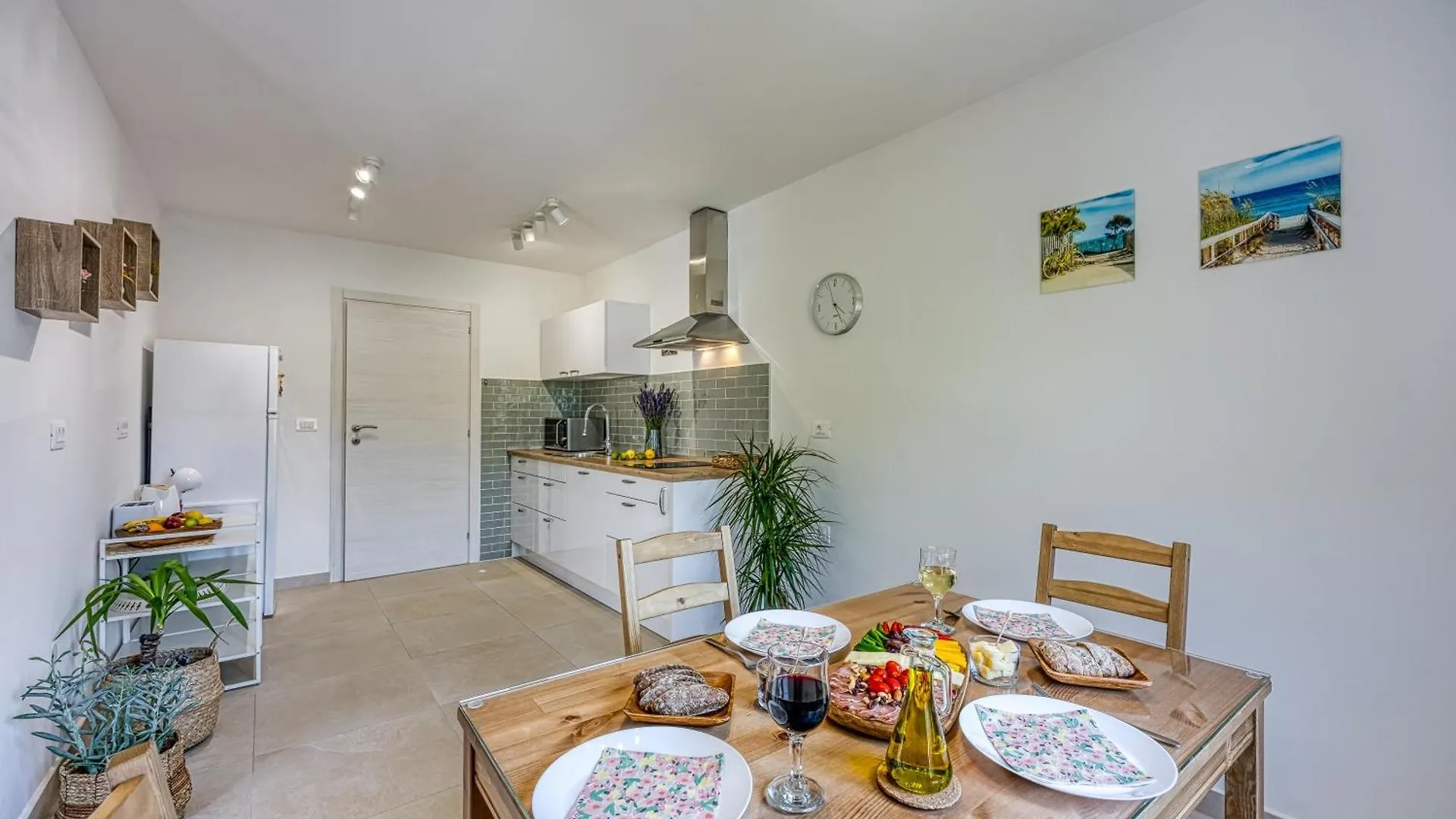 Lipa Korta - Family Apartment In Porec, 850 M To The Sea 波雷奇