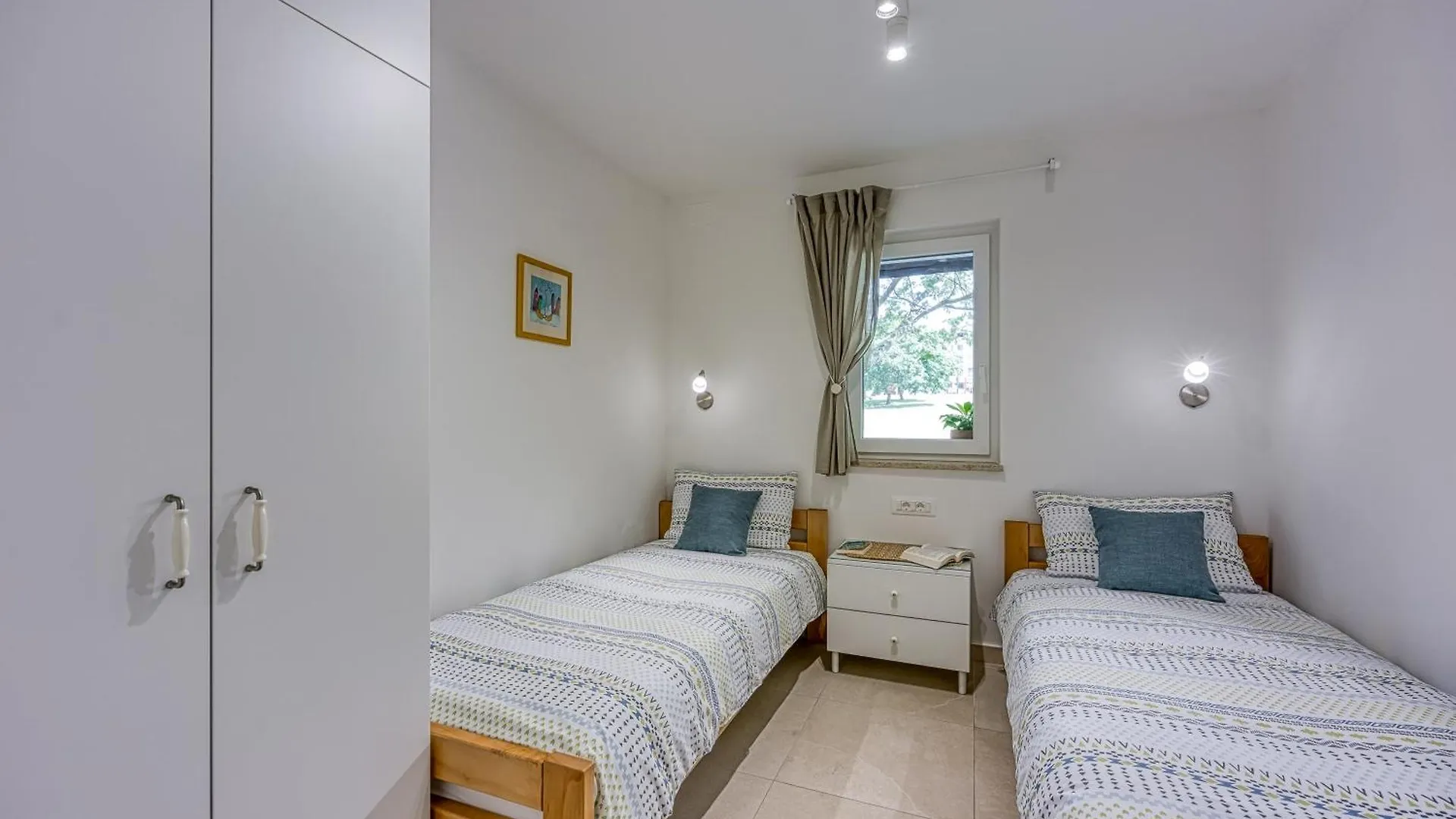 Lipa Korta - Family Apartment In Porec, 850 M To The Sea  波雷奇