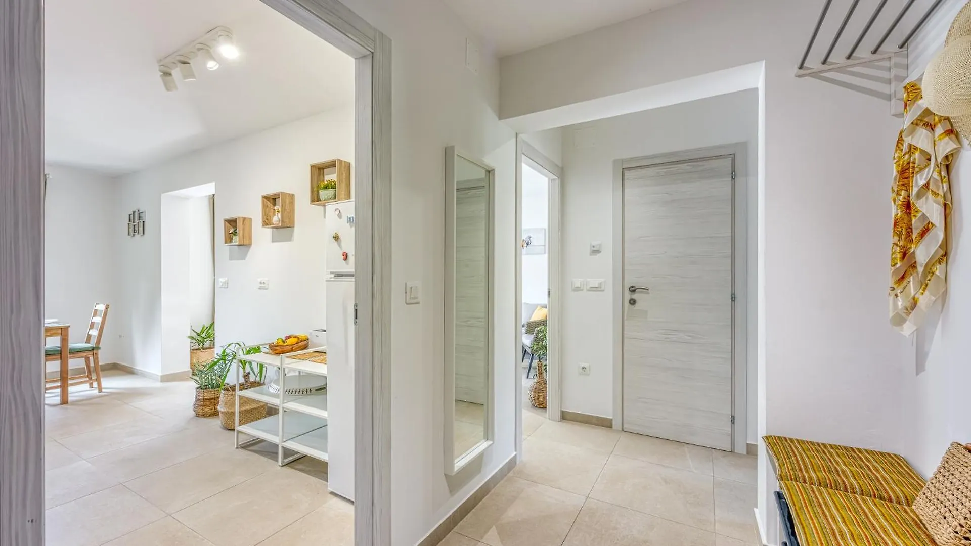 Lipa Korta - Family Apartment In Porec, 850 M To The Sea 波雷奇