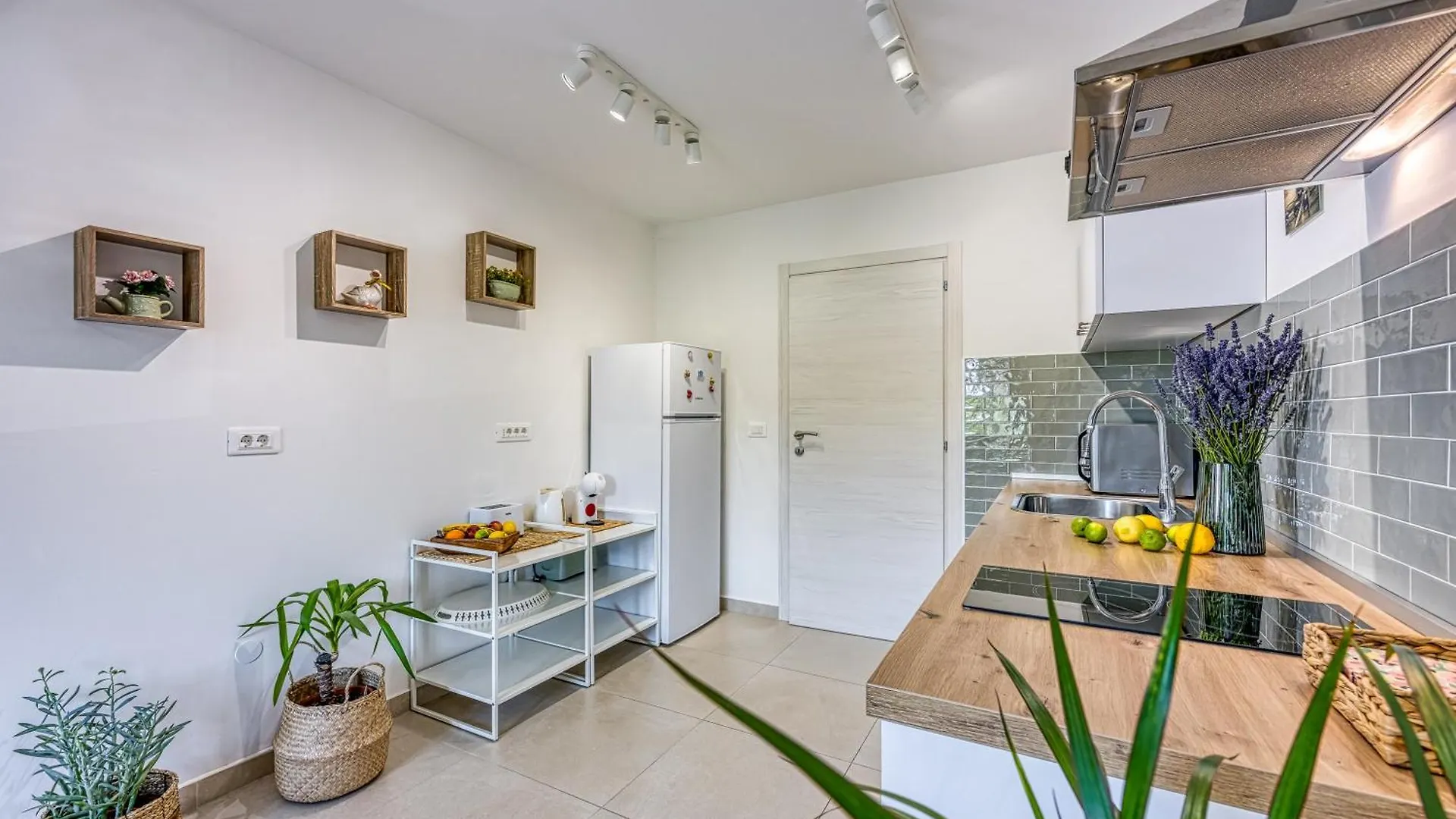 Lipa Korta - Family Apartment In Porec, 850 M To The Sea